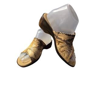 Onex‎ Snakeskin Wedge Mules Size 9 EUC Made in the USA